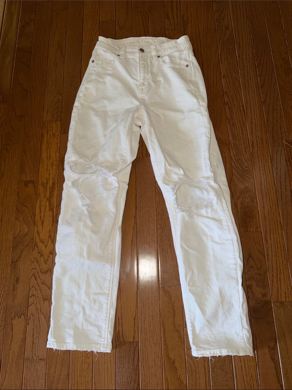 American Eagle Outfitters Mom Straight Distressed Jeans